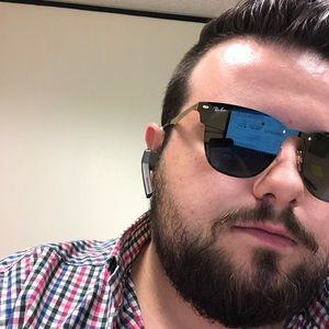 Meet your Posher, Cole